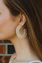 Load image into Gallery viewer, Natural Rattan Hoops