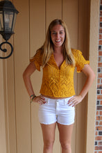 Load image into Gallery viewer, White Denim Short - Simply L Boutique