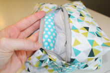 Load image into Gallery viewer, Multi Triangle Utility Bag - Simply L Boutique